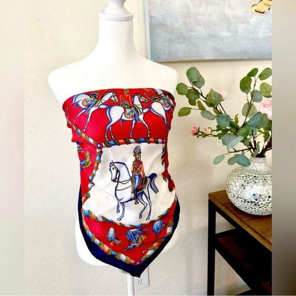 Authentic Hermes ๐ฏ silk scarf - Picture 6 of 8